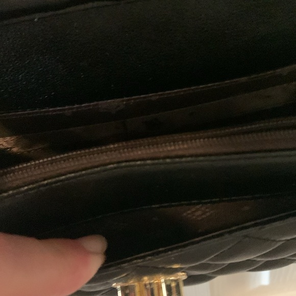 Crossbody - Picture 7 of 8